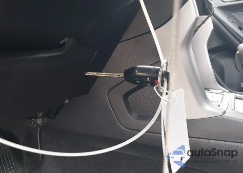 2018 Subaru Forester 2.5I Premium z USA, uszkodzony, nr VIN JF2SJAEC2JH427022